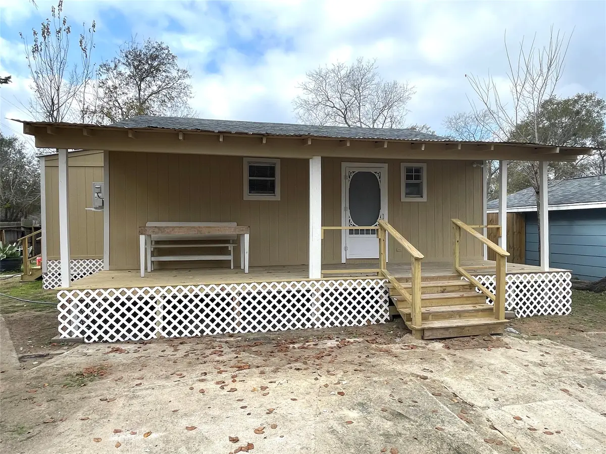 520 Avenue E, Conroe, TX 77301 - Image #1