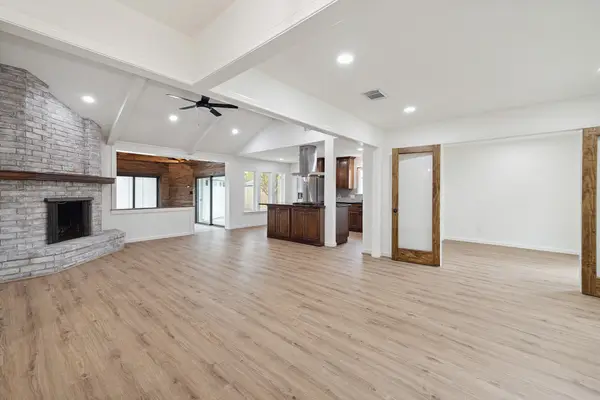 9719 Springmont Drive, Houston, TX 77080