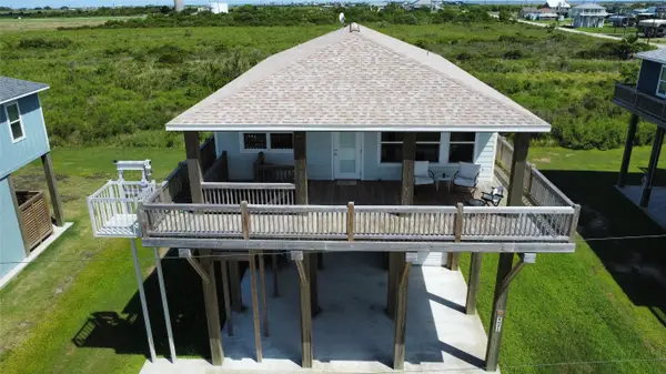 4421 Ranger Drive, Port Bolivar, TX 77650