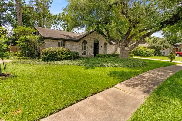 9211 Meaux Drive, Houston, TX 77031