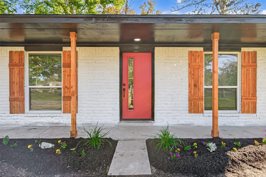 24034 E Lake Houston Parkway, Huffman, TX 77336 - Image #2