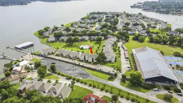 203-C Lakeview Terrace, Montgomery, TX 77356