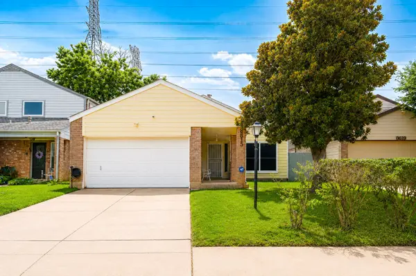 8615 Belle Park Drive, Houston, TX 77099