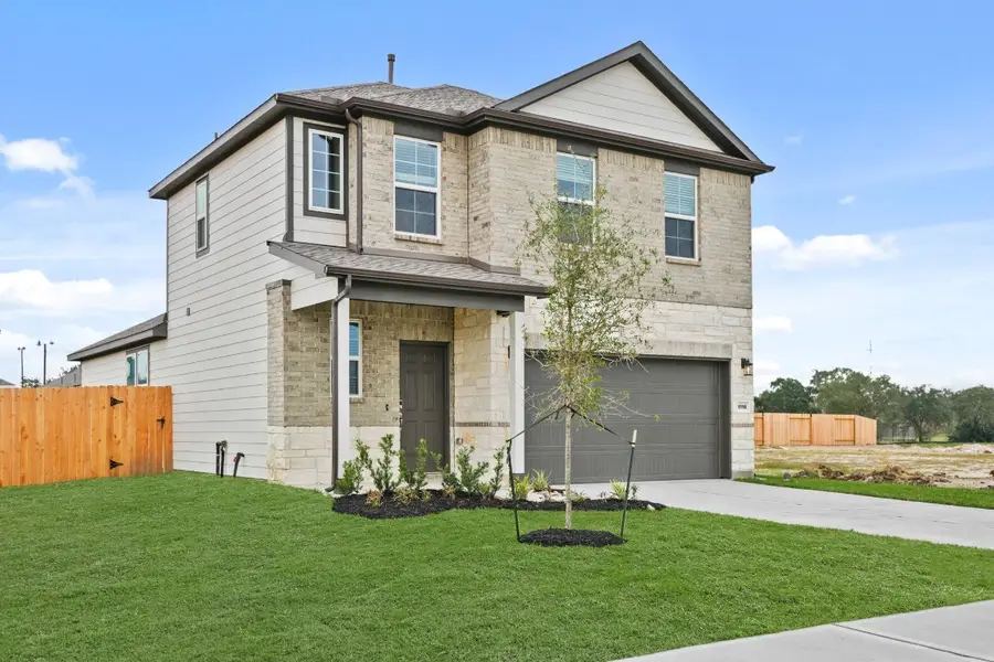 1116 Independence Avenue, Bay City, TX 77414 - #2