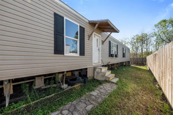 5421 N Redell Road, Baytown, TX 77521