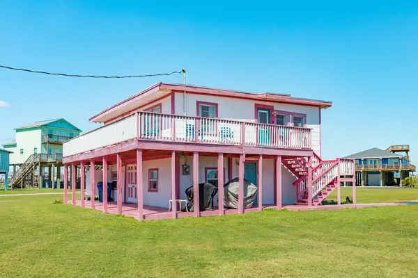 915 Caisson Street, Surfside Beach, TX 77541