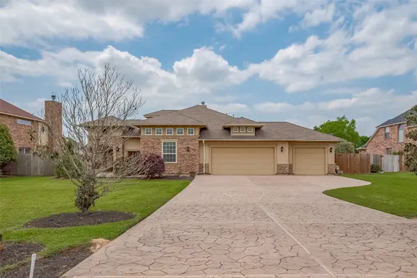 18890 Serene Water Drive, Montgomery, TX 77356