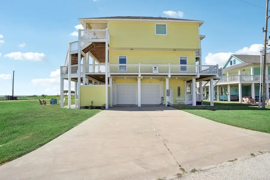 961 Hamilton Drive, Crystal Beach, TX 77650 - Image #3