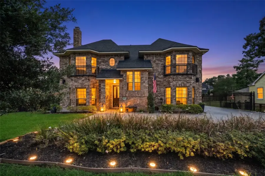 835 W 43rd Street, Houston, TX 77018 - #2