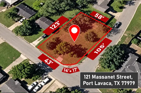 121 Massanet Street, Port Lavaca, TX 77979