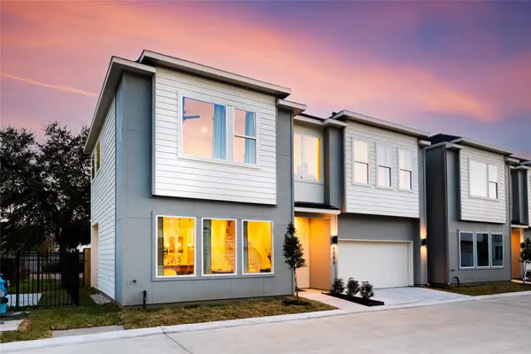 8913 Knoll Branch Dr Drive, Houston, TX 77080