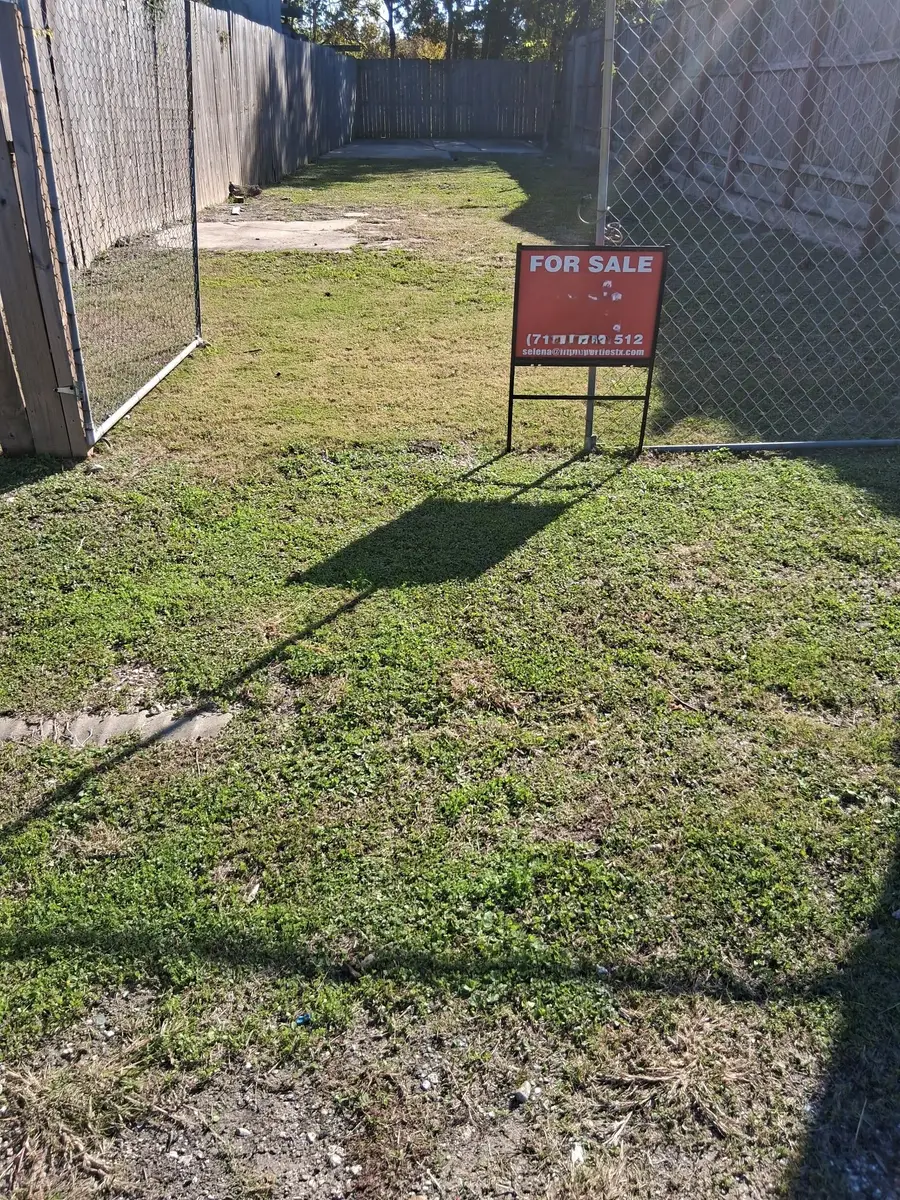 629 E 37th St Street, Houston, TX 77022 - #2