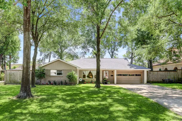 7715 Betty Jane Lane, Houston, TX 77055