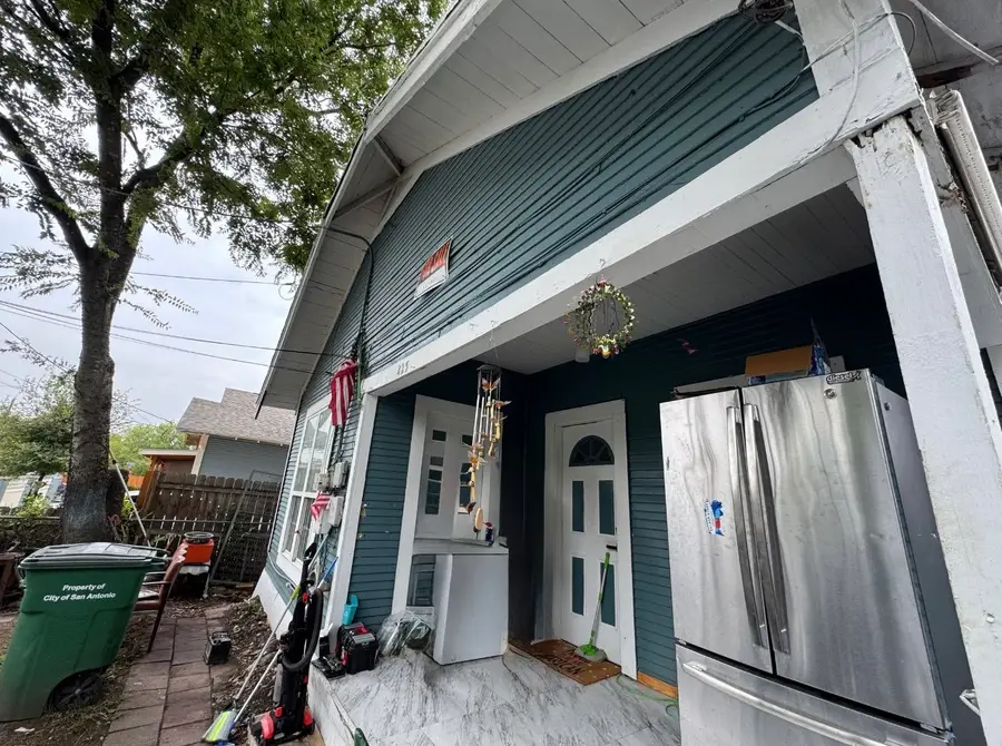 423 Gould Street, San Antonio, TX 78207 - Image #2