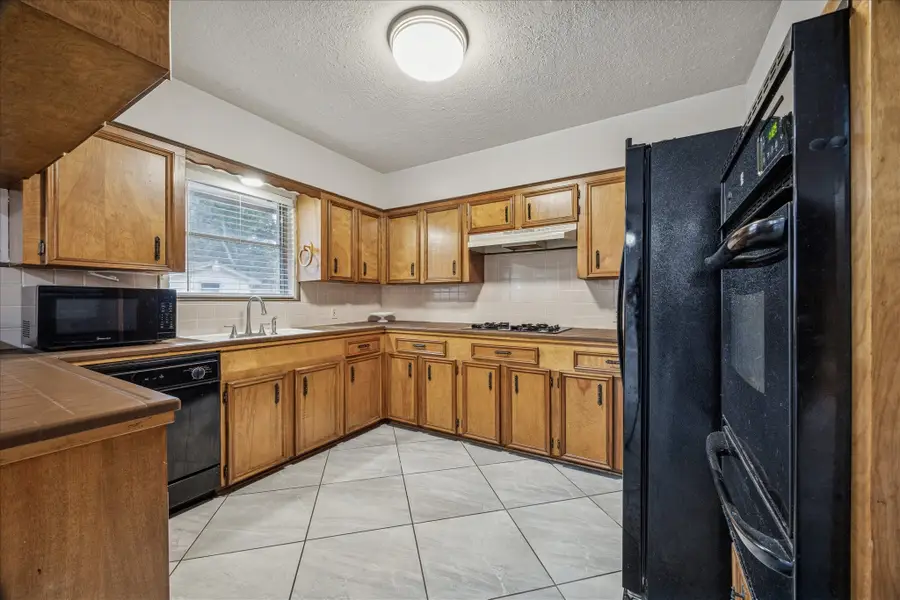 219 Hardy Street, Bacliff, TX 77518 - Image #3