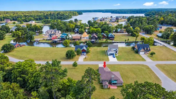37 Wildwood Lake Drive, Huntsville, TX 77340