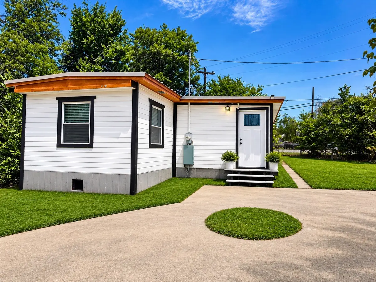 529 Live Oak Loop, Whitney, TX 76692 - #1