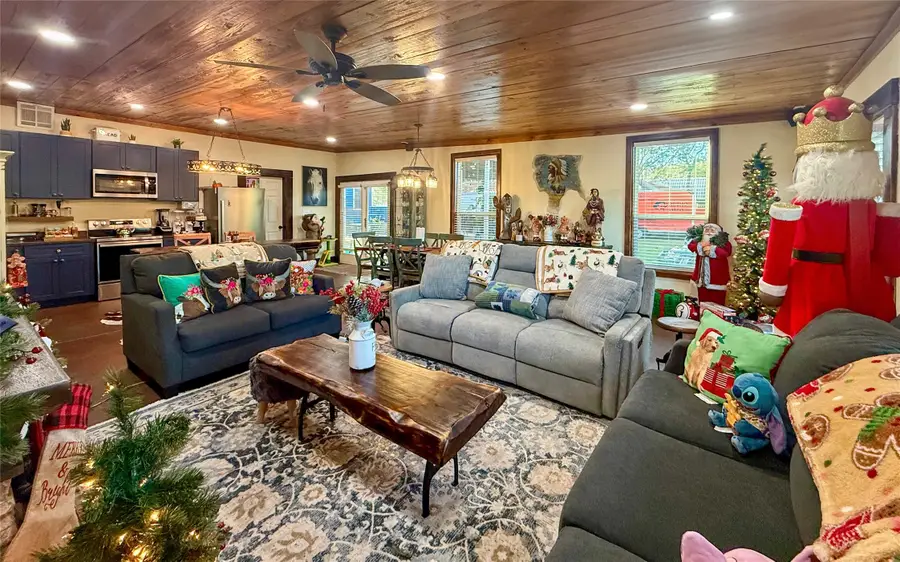 841 S Loop 497, Kenney, TX 77452 - Image #2