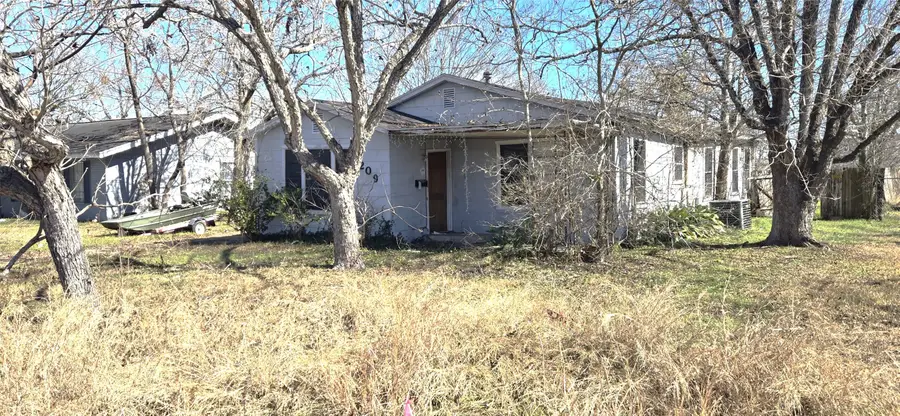 209 Lariat Lane, Victoria, TX 77901 - #3