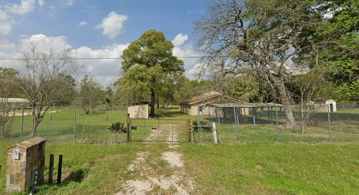 18357 Pickering Rd, Conroe, TX 77302 - Image #1