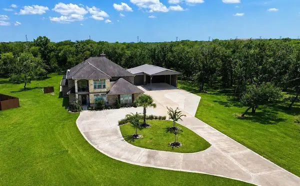31911 Redfish Trail, Richwood, TX 77515