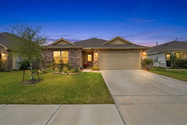 1202 Filly Creek Drive, Alvin, TX 77511