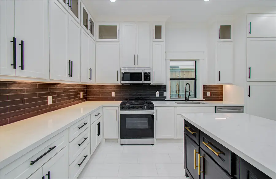 117 E 38th Street, Houston, TX 77018 - #3