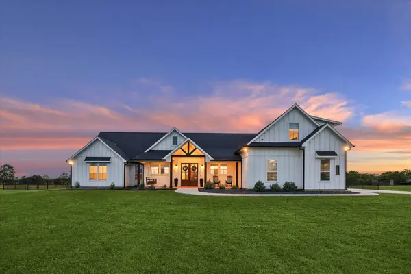 5131 Timber Ridge Drive, Sealy, TX 77474