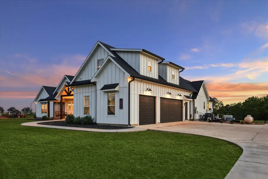 5131 Timber Ridge Drive, Sealy, TX 77474 - #2