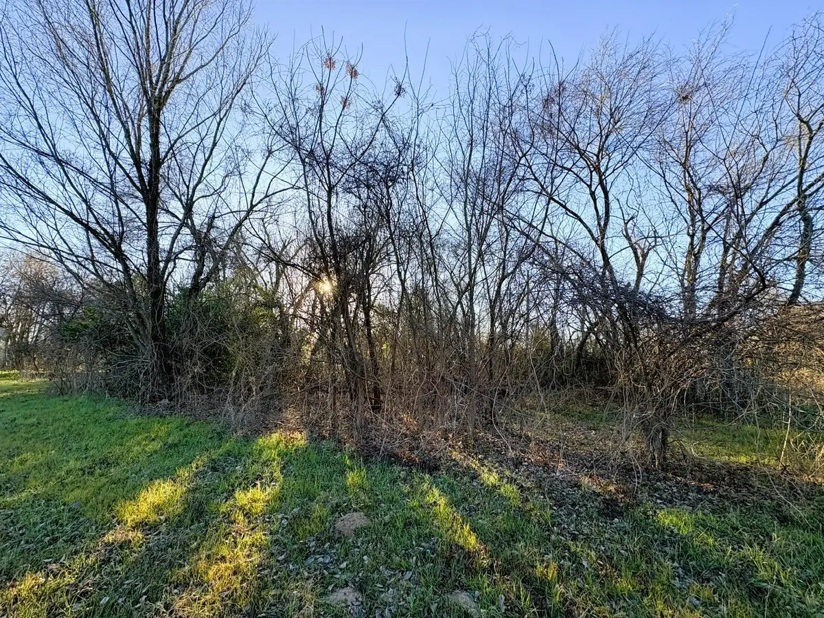 613 N San Jacinto, Hearne, TX 77859 - #1