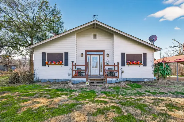 38241 N Bonnie Lake Drive, Hempstead, TX 77445