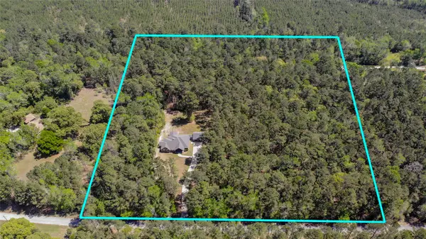 174 Raven Wood Street, Huntsville, TX 77320