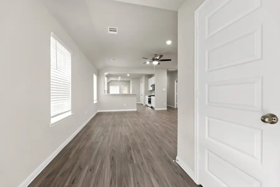 9235 Grace Ridge Drive, Willis, TX 77318 - Image #2