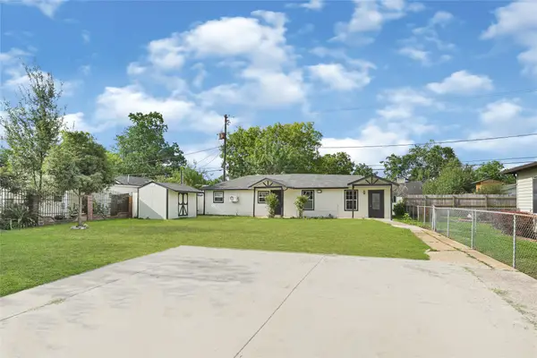246 Lena Drive, Houston, TX 77022