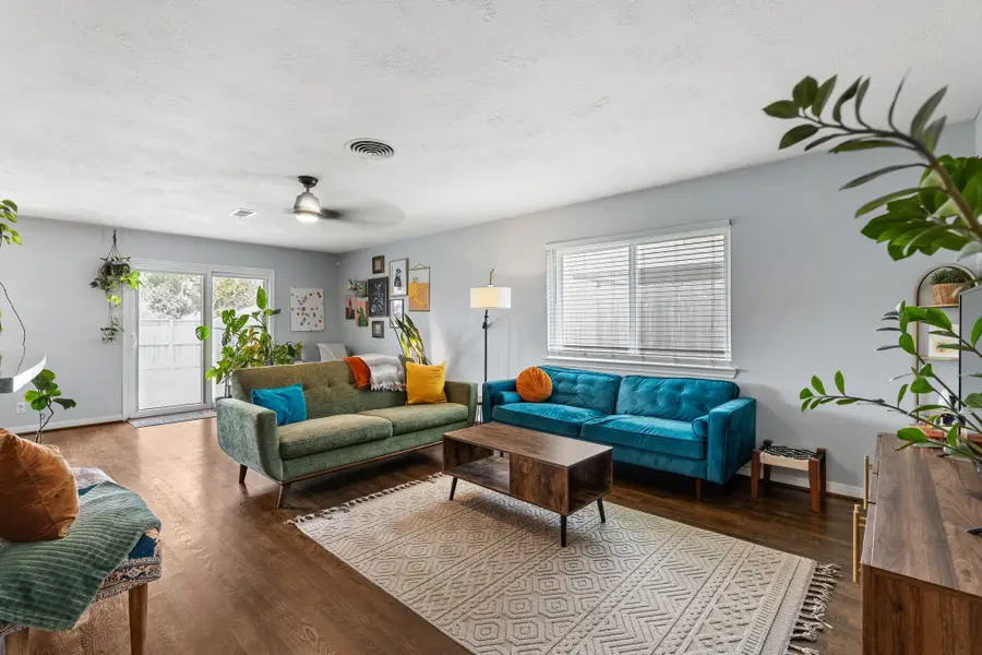 5230 Saxon Drive, Houston, TX 77092 - #3