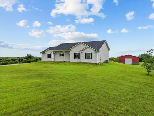 10015 S Redfish Drive, Hitchcock, TX 77563