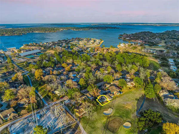 60 April Village, Conroe, TX 77356