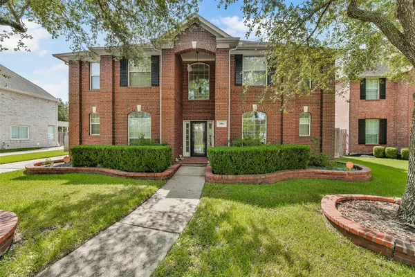 2806 Capecrest Drive, Pearland, TX 77584