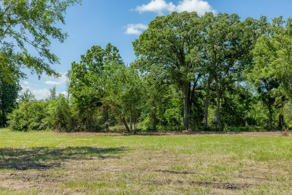 6512 Atakapan Trail, Bedias, TX 77831
