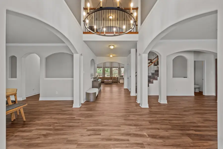 2414 Lakeway Drive, Friendswood, TX 77546 - Image #2