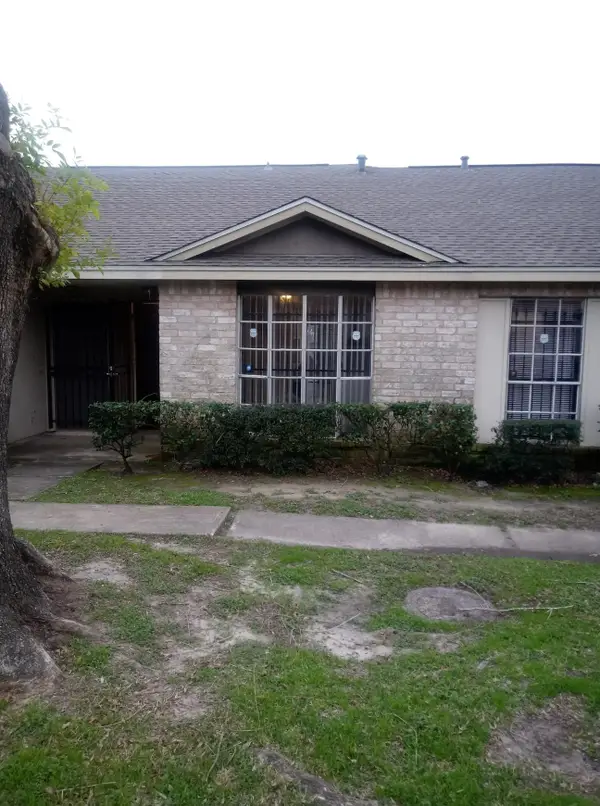 12728 Bexley Drive #2728, Houston, TX 77099