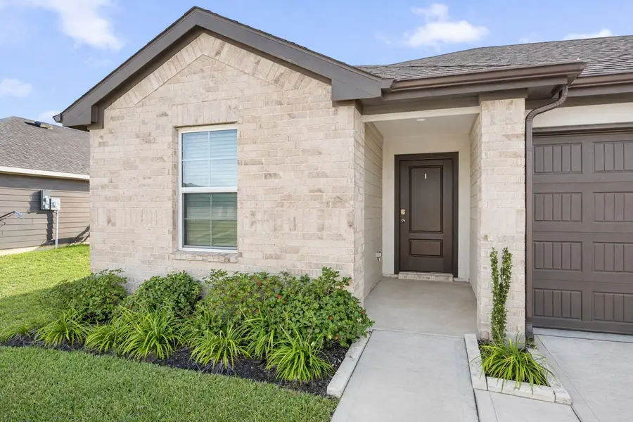 1318 Bison View Lane, Sealy, TX 77474 - Image #2