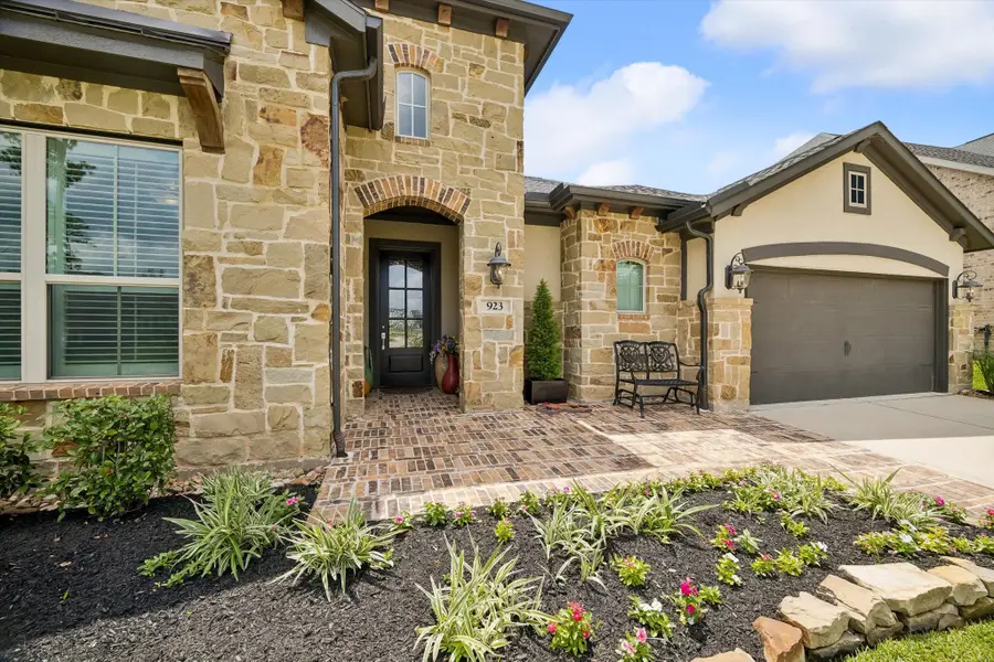 923 Marina Breeze Lane, Pinehurst, TX 77362 - #2