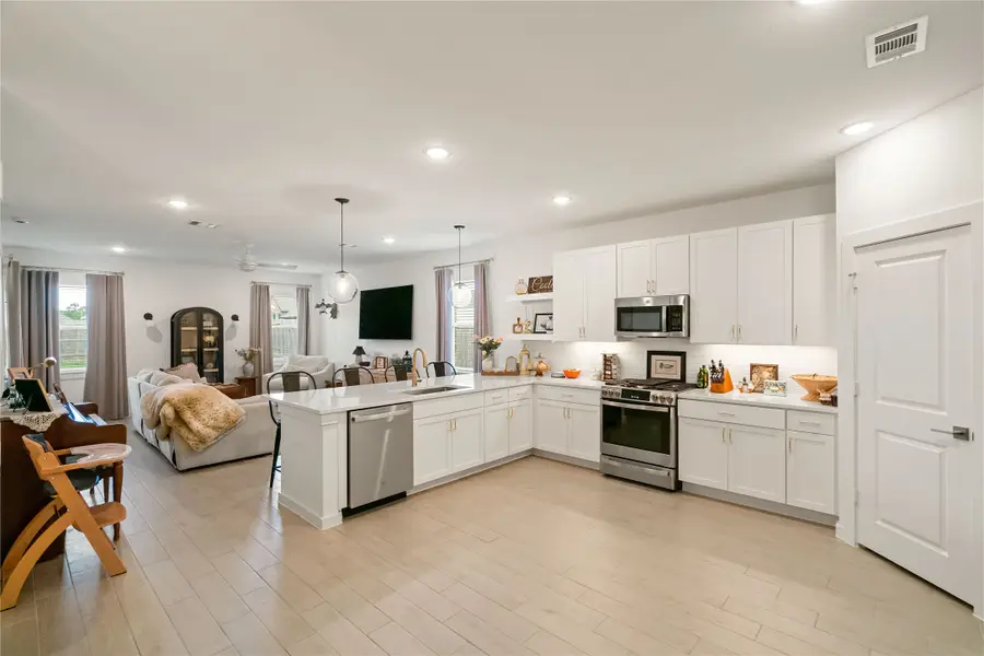 119 Walnut Hill Court, Anahuac, TX 77514 - #3