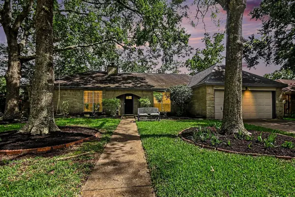 3007 Woodwren Court, League City, TX 77573