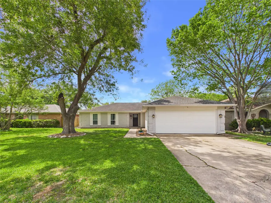 2818 New England Court, Webster, TX 77598 - #2