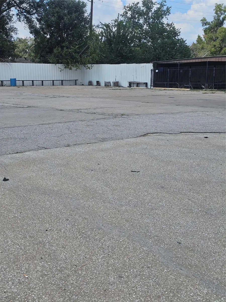 6203 Brittmoore Road, Houston, TX 77041 - Image #2