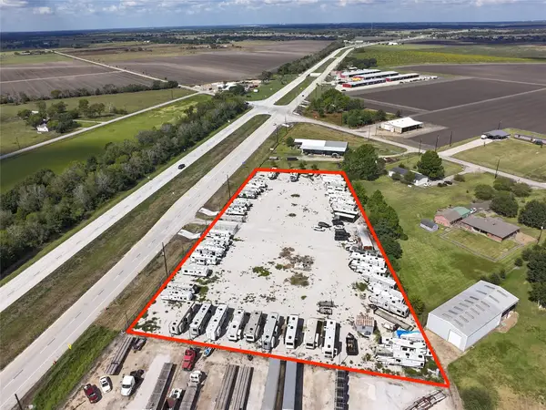12111 Highway 36, Needville, TX 77461