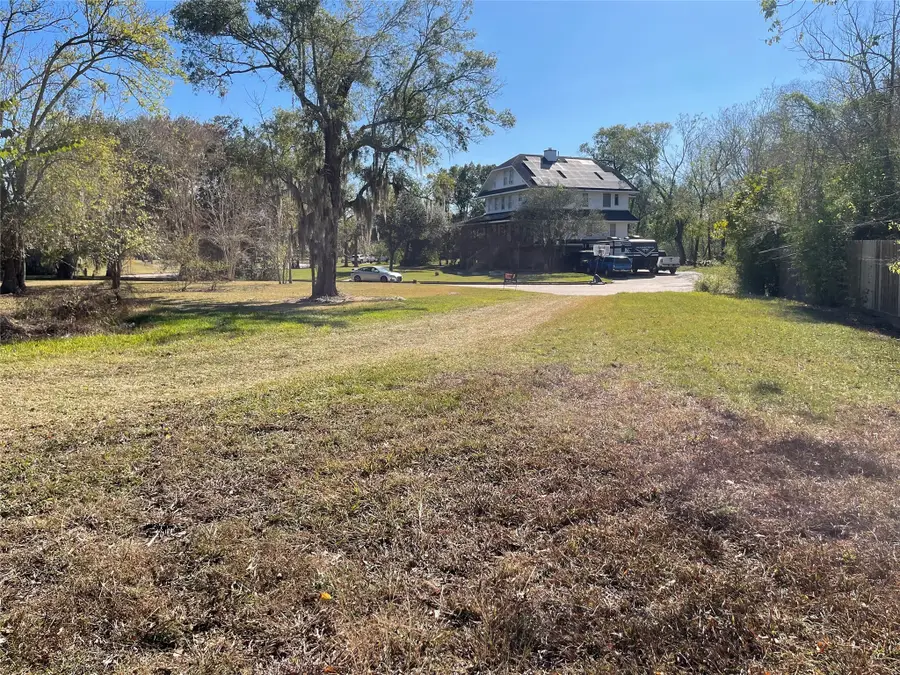 0 Creekview Ct Drive, Friendswood, TX 77546 - Image #2