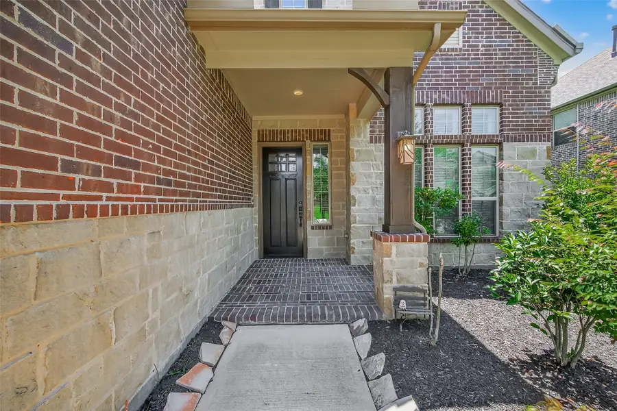 423 Yegua Street, Webster, TX 77598 - Image #3